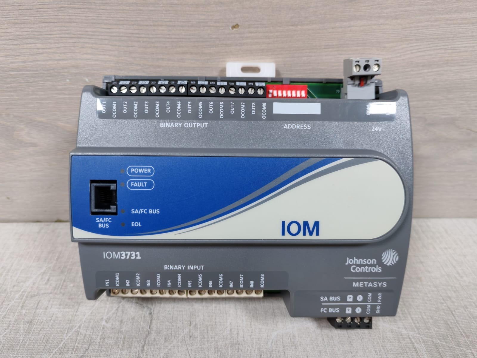 Johnson Controls IOM3731-0 Johnson Controls MS-IOM3731-0 Input/output Expansion Module 2
