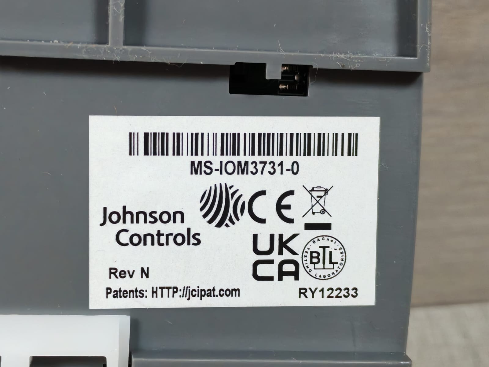 Johnson Controls IOM3731-0 Johnson Controls MS-IOM3731-0 Input/output Expansion Module 3