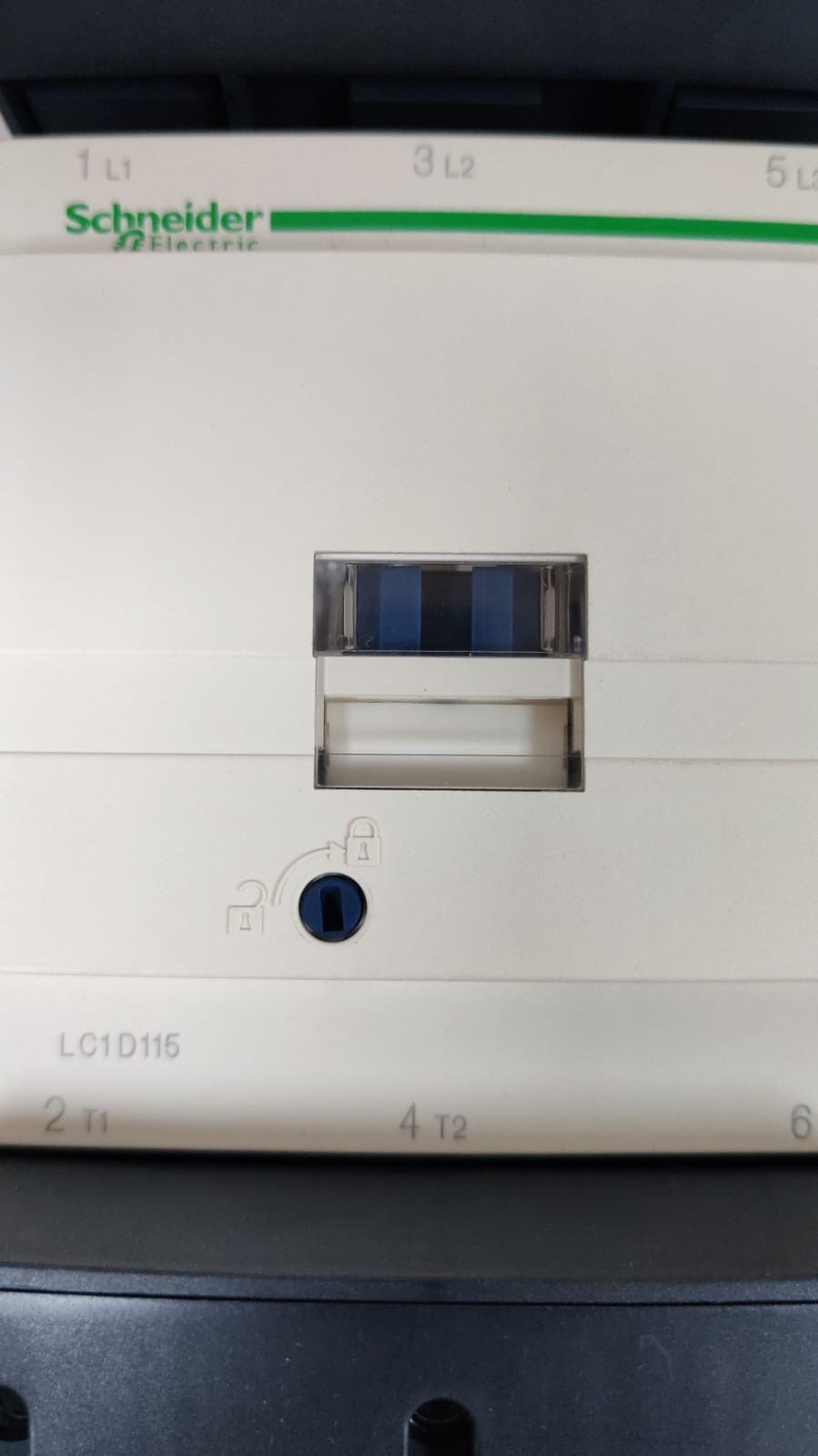 Schneider Electric LC1D150 + LA9 D 115603/604 SCHNEIDER ELECTRIC LC1D150 + LA9 D 115603/604 POWER CONTACTOR 2
