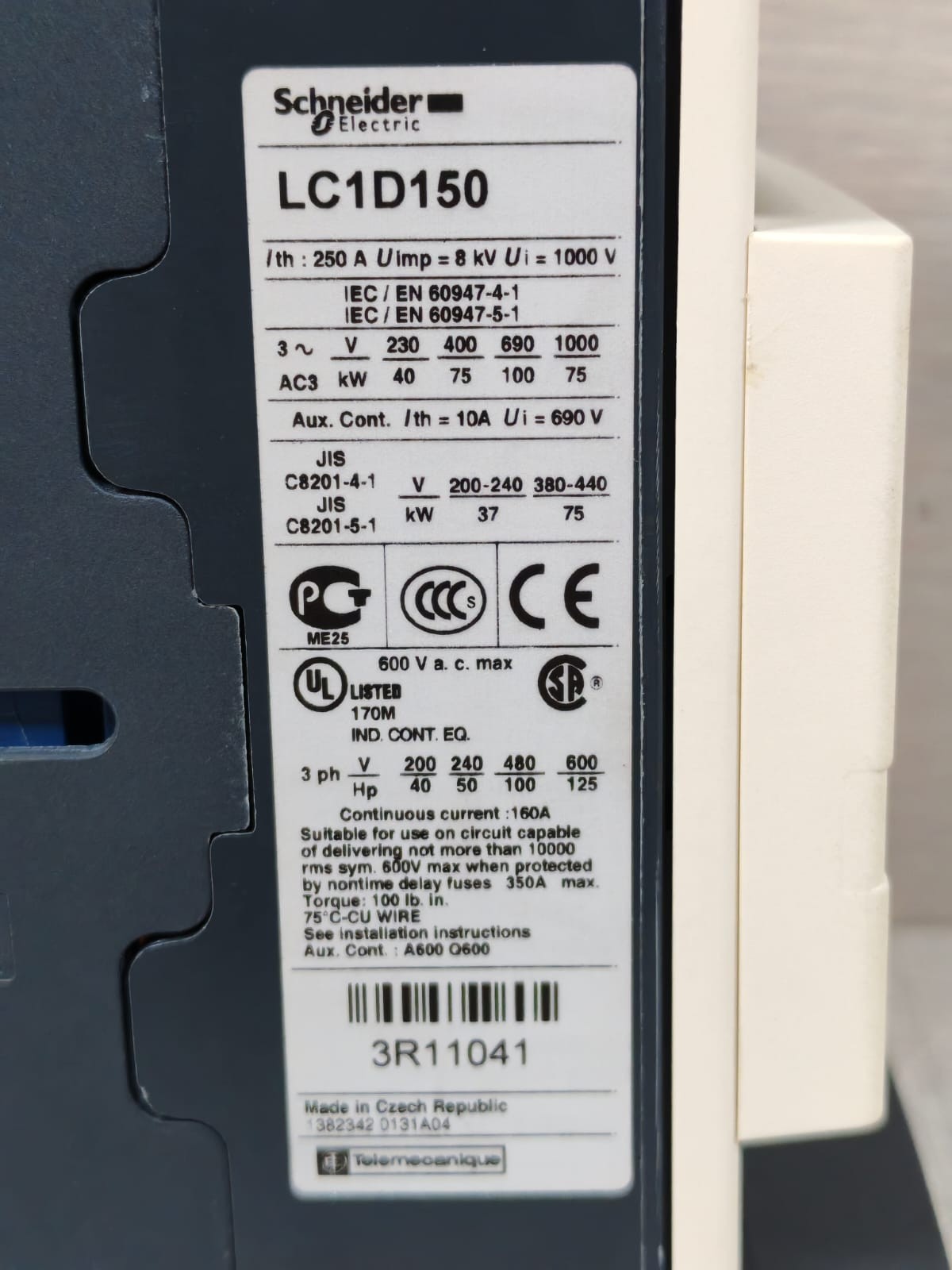 Schneider Electric LC1D150 + LA9 D 115603/604 SCHNEIDER ELECTRIC LC1D150 + LA9 D 115603/604 POWER CONTACTOR 7