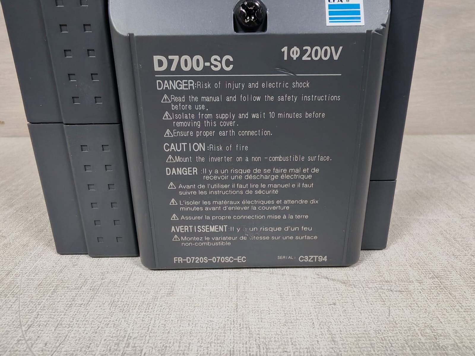 Mitsubishi Electric AC200-240V MITSUBISHI D700-SC FR-D720S-070SC-EC INVERTER AC200-240V 3