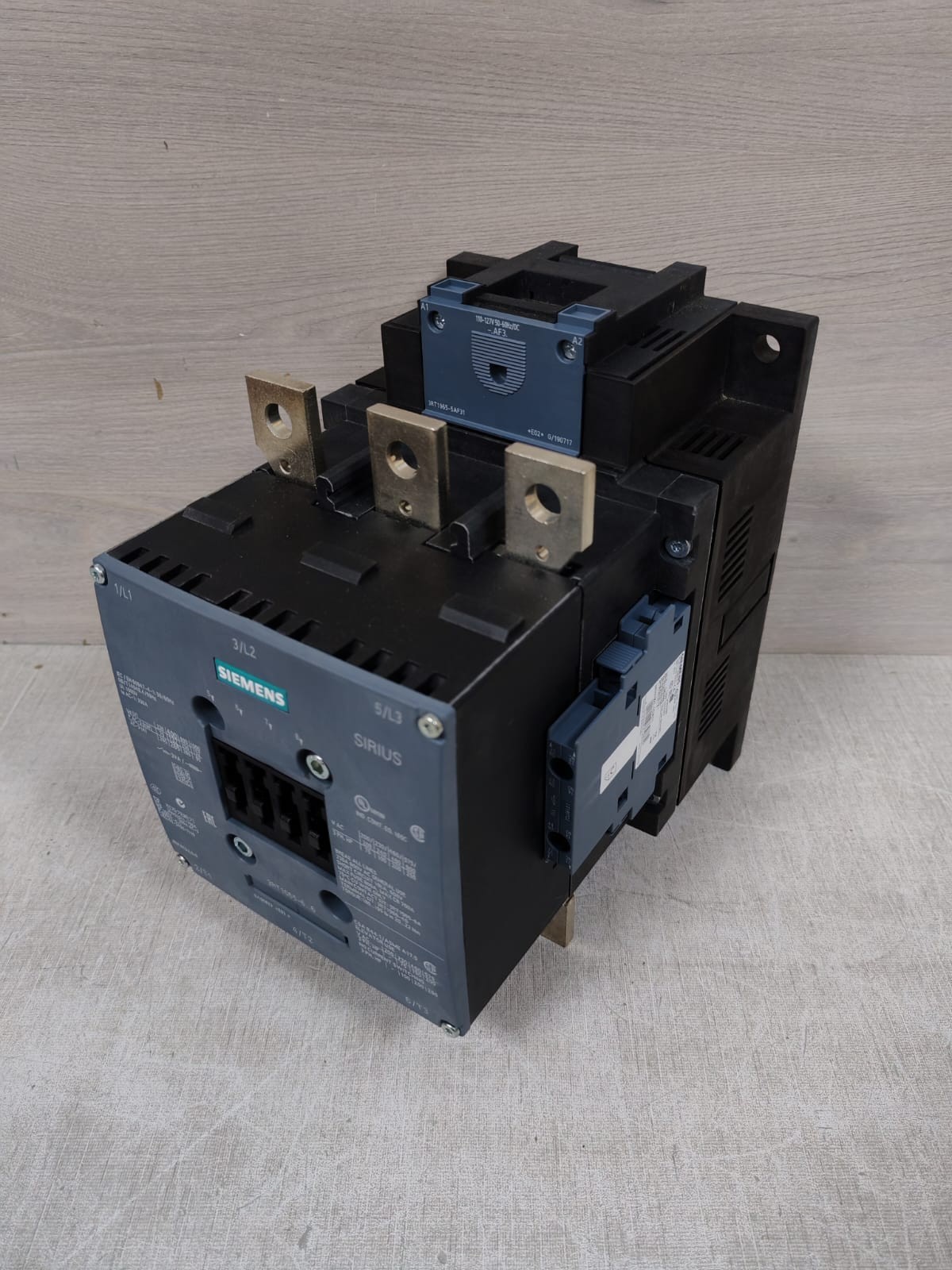 Siemens 3RT1065-6AF36 SIEMENS SIRIUS 3RT1065-6AF36 POWER CONTACTOR 8
