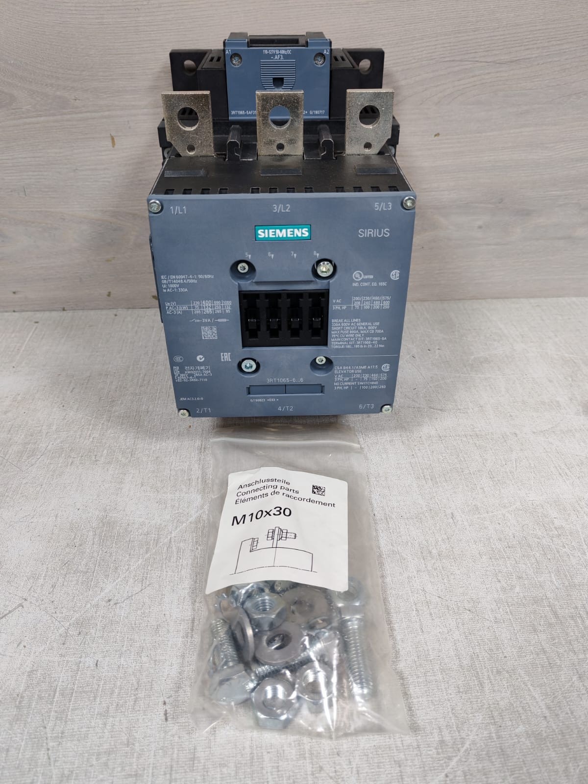 SIEMENS SIRIUS 3RT1065-6AF36 POWER CONTACTOR