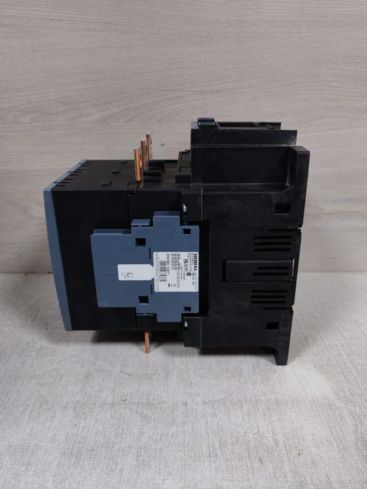 Siemens 3RT1054-6AP36 SIEMENS SIRIUS 3RT1054-6AP36 POWER CONTACTOR 9