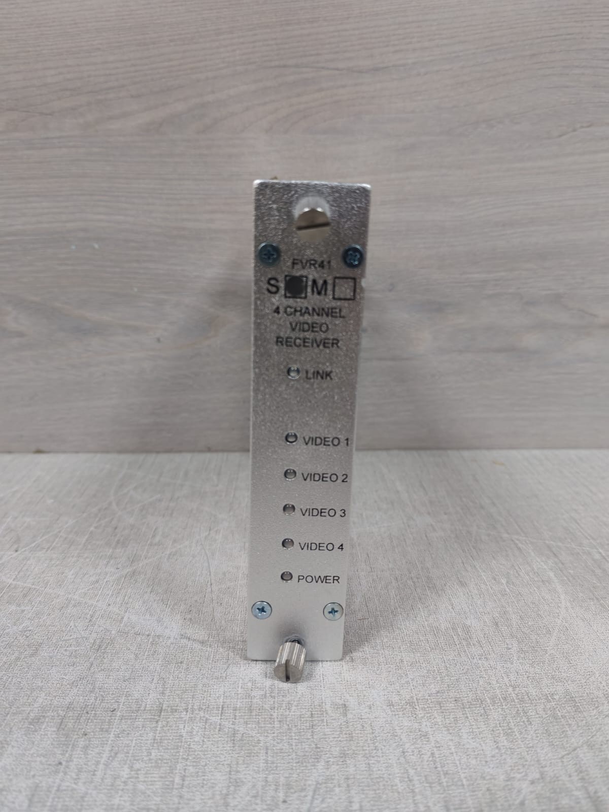 Comnet FVR41/FVR41S1 COMNET COMMUNICATION NETWORKS FVR41/FVR41S1 4 CHANNEL VIDEO RECIEVER 3