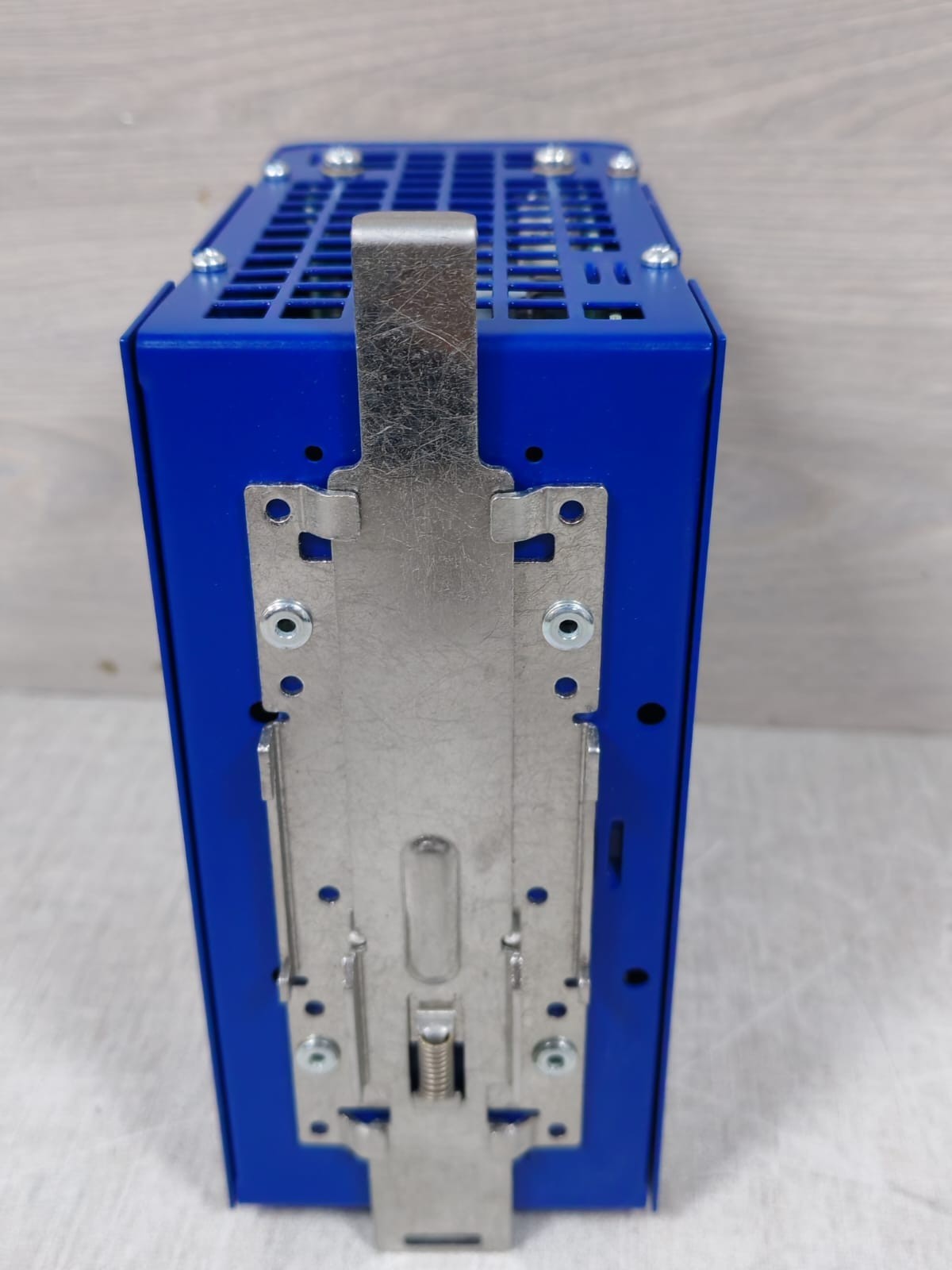 Schneider AKKUTEC 2405-0 J. Schneider AKKUTEC 2405-0 USB Power Supply 3