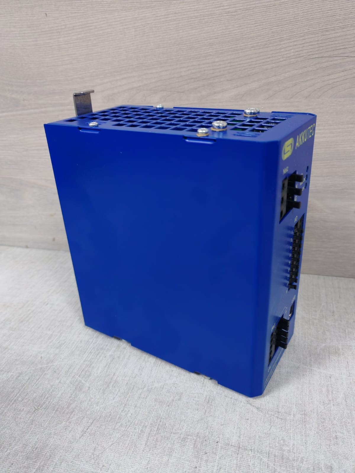 Schneider AKKUTEC 2405-0 J. Schneider AKKUTEC 2405-0 USB Power Supply 7