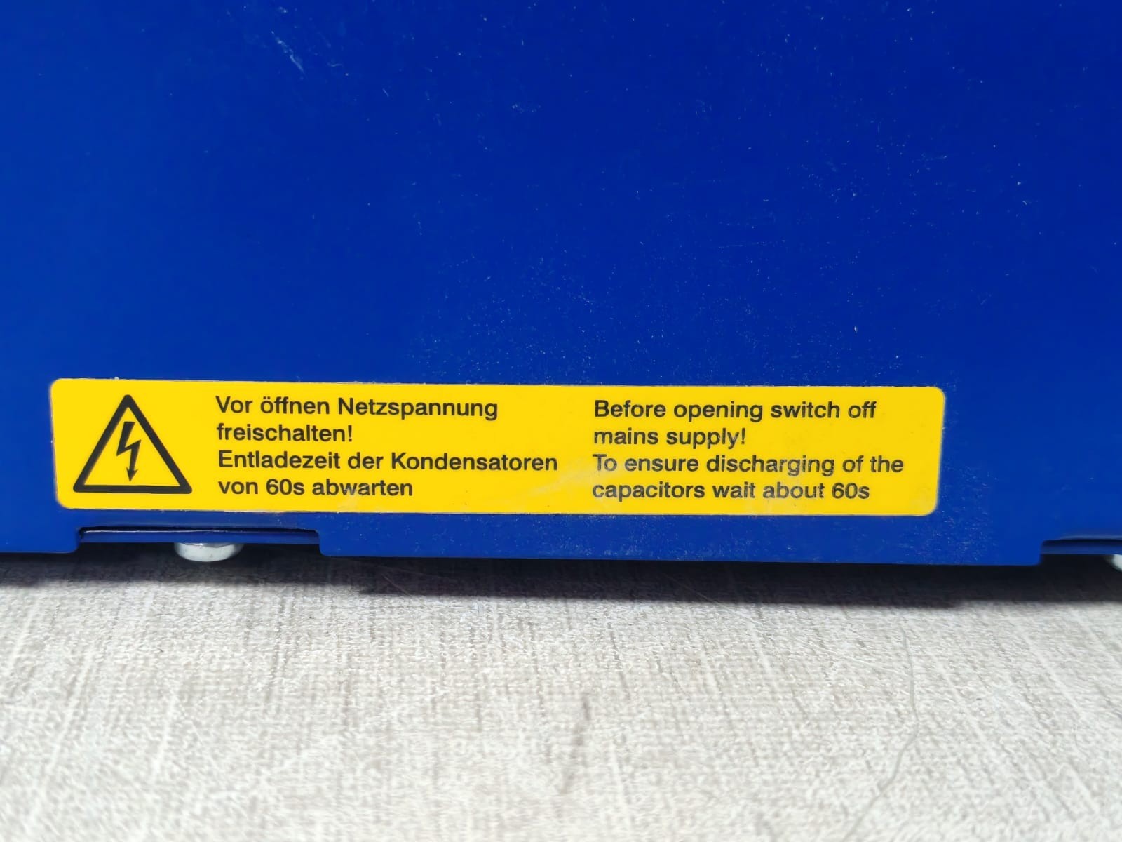 Schneider AKKUTEC 2405-0 J. Schneider AKKUTEC 2405-0 USB Power Supply 10