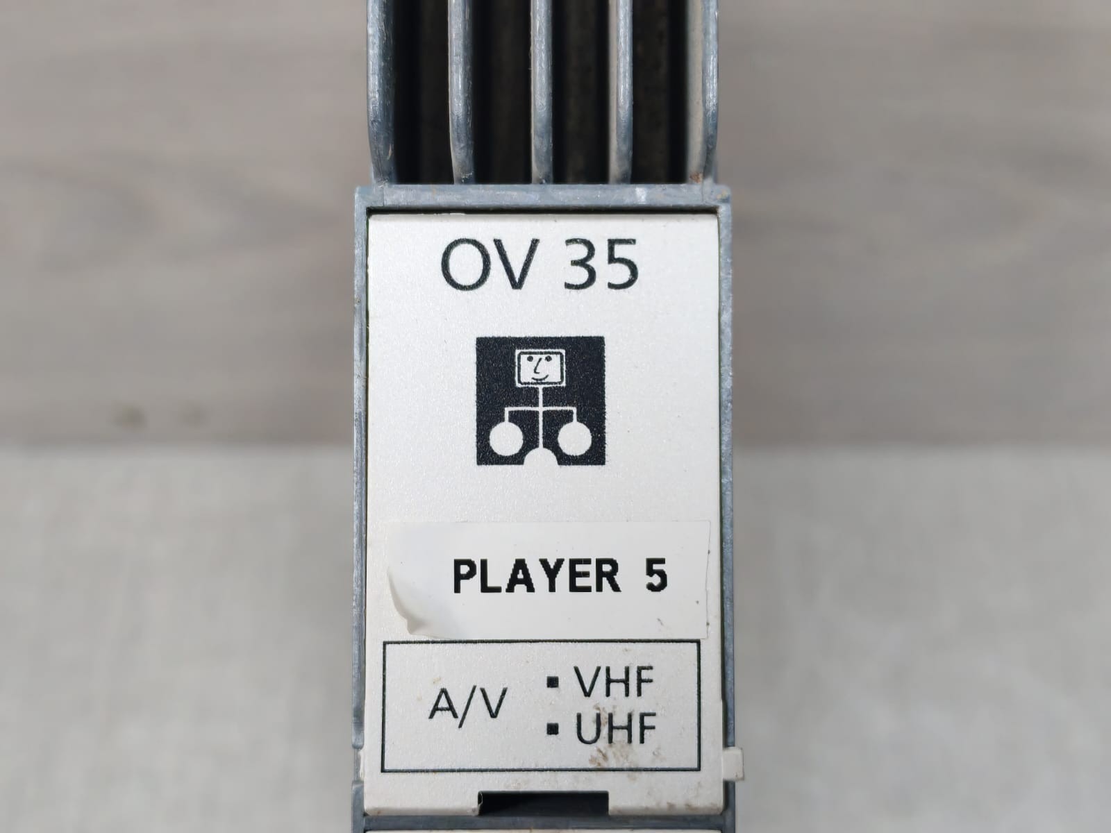 WISI OV35 / OV35A WISI OV35 / OV35A TOPLINE HEADEND MODULATOR 2