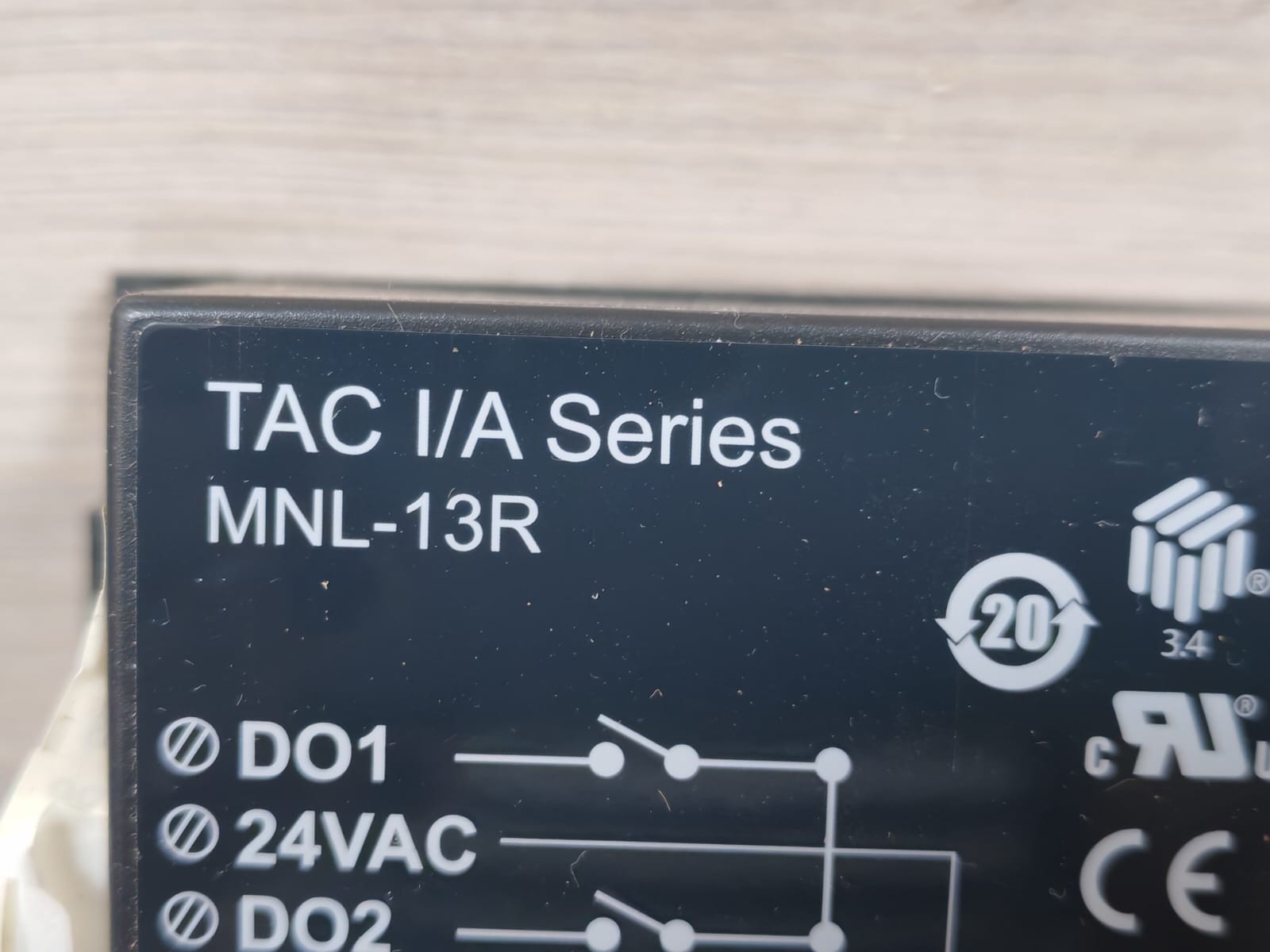 Schneider Electric MNL-13RF3 Schneider Electric MNL-13RF3 TAC I/A Series Fan Coil Controller 4