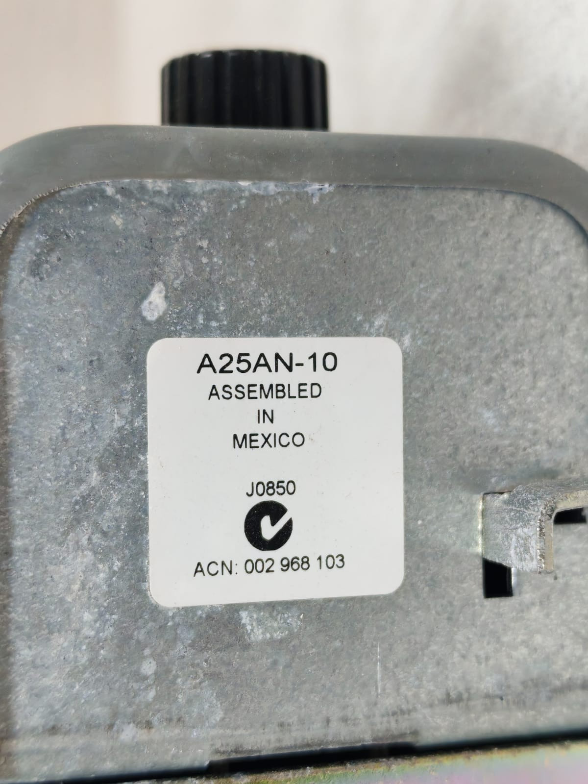 Johnson Controls A25AN10 Johnson Controls A25AN-10 Warm Air Limit Control with Manual Reset 2