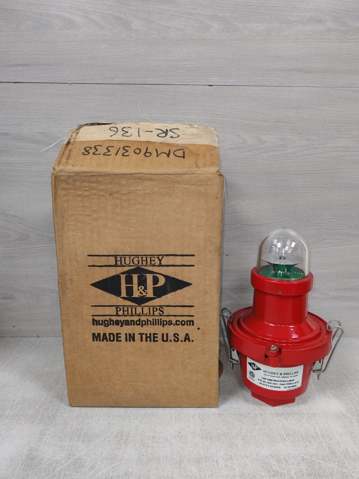 Hughey & Phillips 45-1001-001 FAA Type L-810 Led Obstruction Light