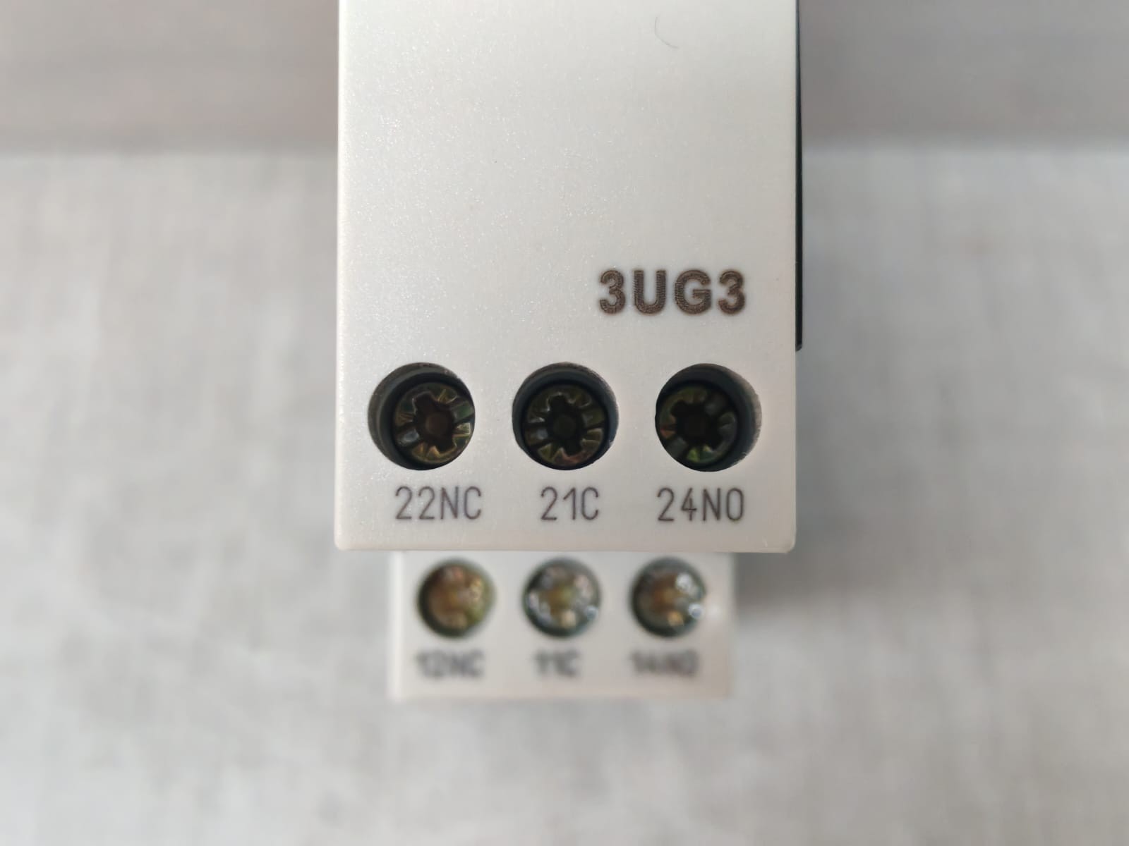 Siemens 3UG3 /3UG3513-1BP50 SIEMENS SIMIREL 3UG3 /3UG3513-1BP50 3 PHASE SEQUENCE RELAY 2