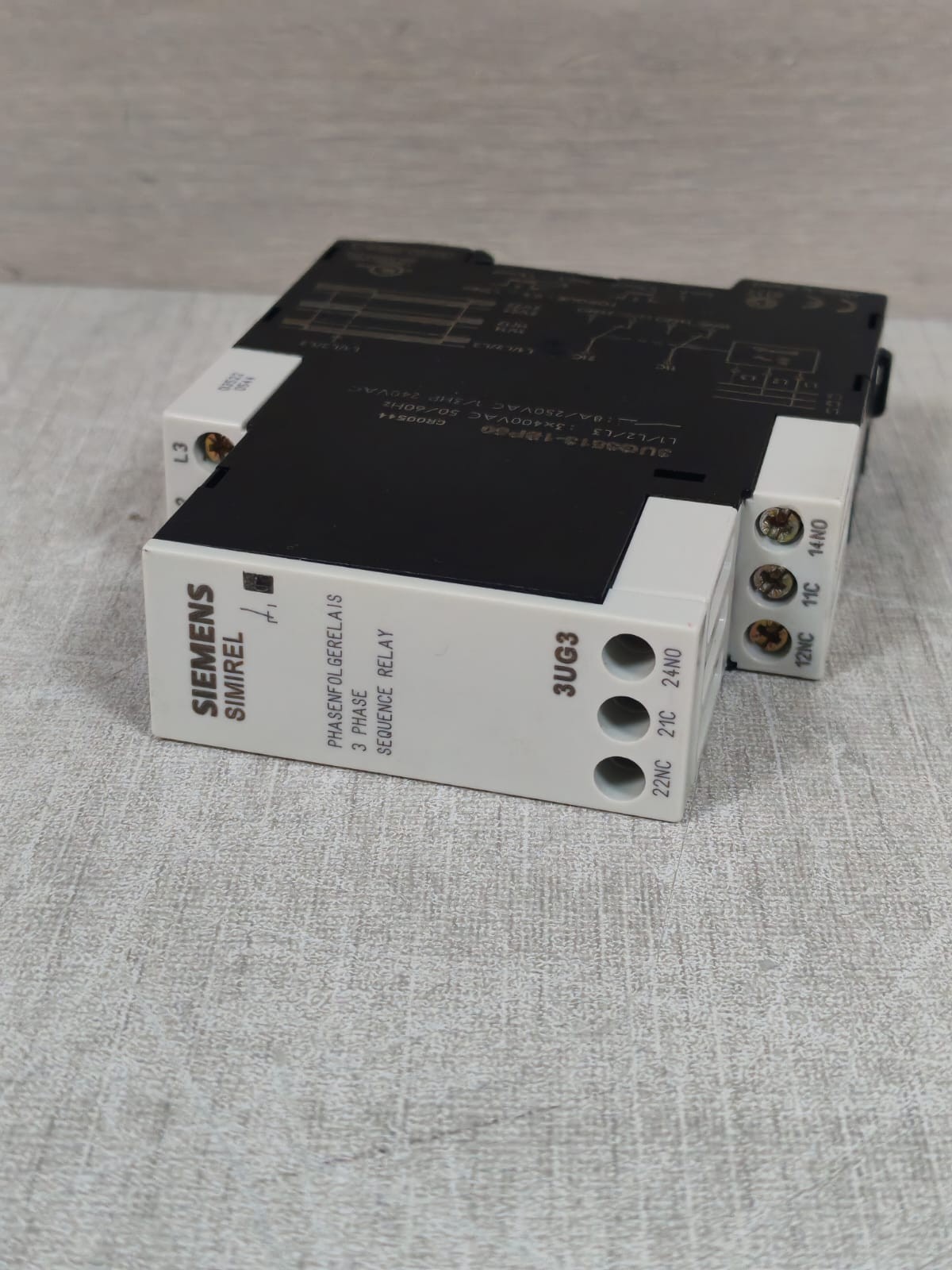 Siemens 3UG3 /3UG3513-1BP50 SIEMENS SIMIREL 3UG3 /3UG3513-1BP50 3 PHASE SEQUENCE RELAY 3