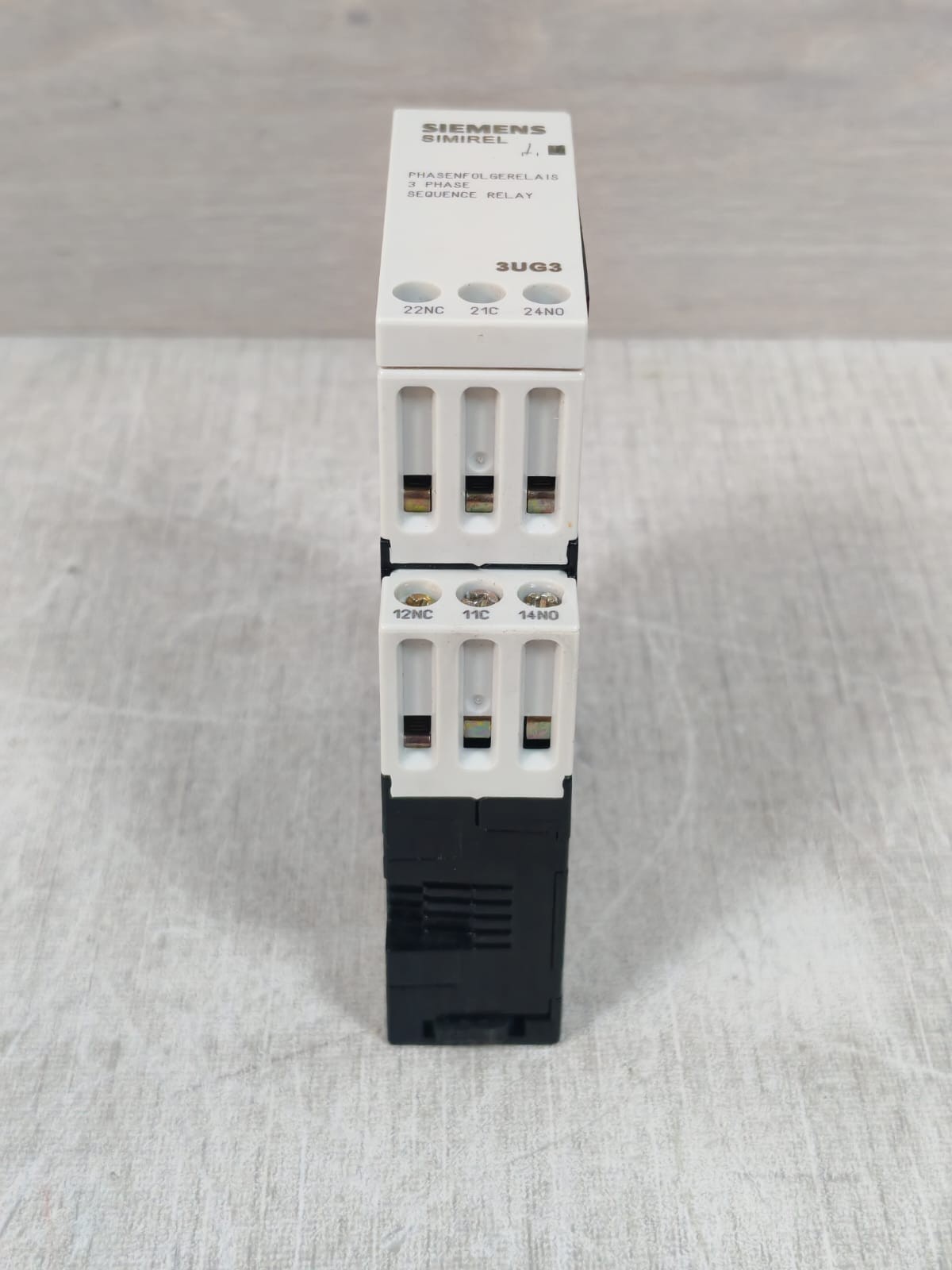 Siemens 3UG3 /3UG3513-1BP50 SIEMENS SIMIREL 3UG3 /3UG3513-1BP50 3 PHASE SEQUENCE RELAY 5