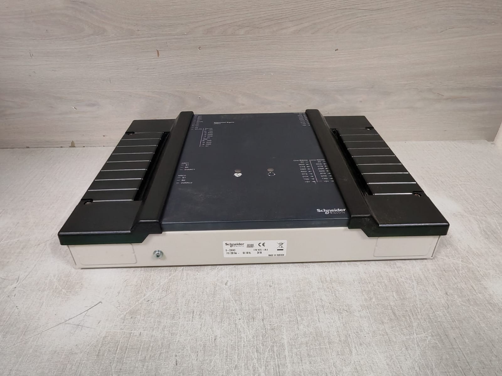 Schneider Electric DNN3 / S-DNN3 115 Schneider Electric Satchwell Sigma DNN3 / S-DNN3 115 / 230 VAC - 50/60 Hz 7