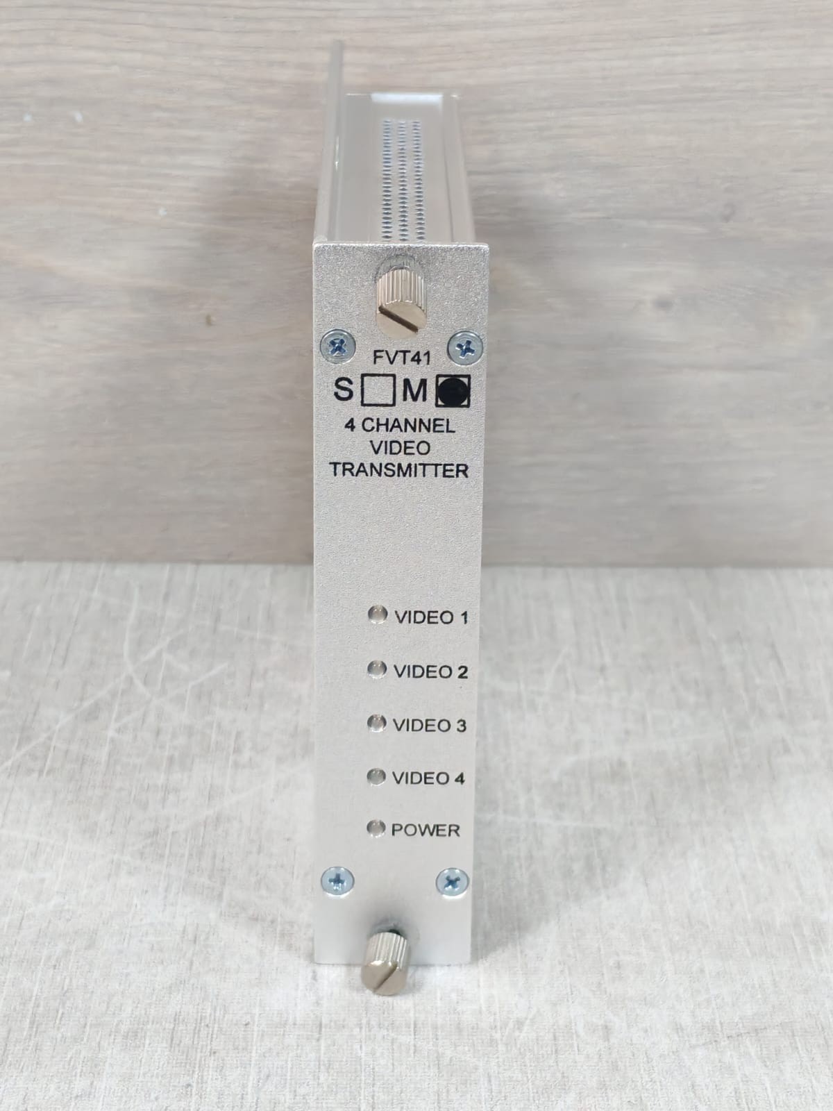 Comnet Communication Networks FVT41/FVT41M1 Comnet Communication Networks FVT41/FVT41M1 4-Channel Video Transmitter 3