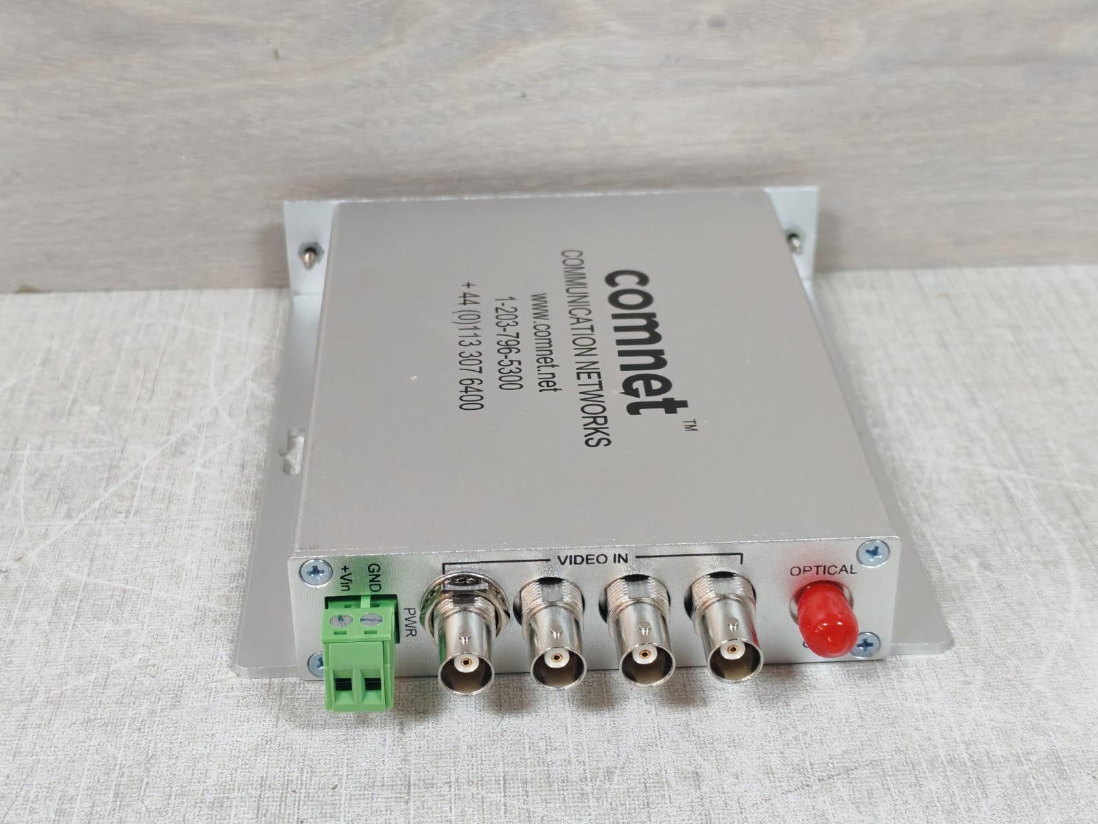 Comnet Communication Networks FVT41/FVT41M1 Comnet Communication Networks FVT41/FVT41M1 4-Channel Video Transmitter 9