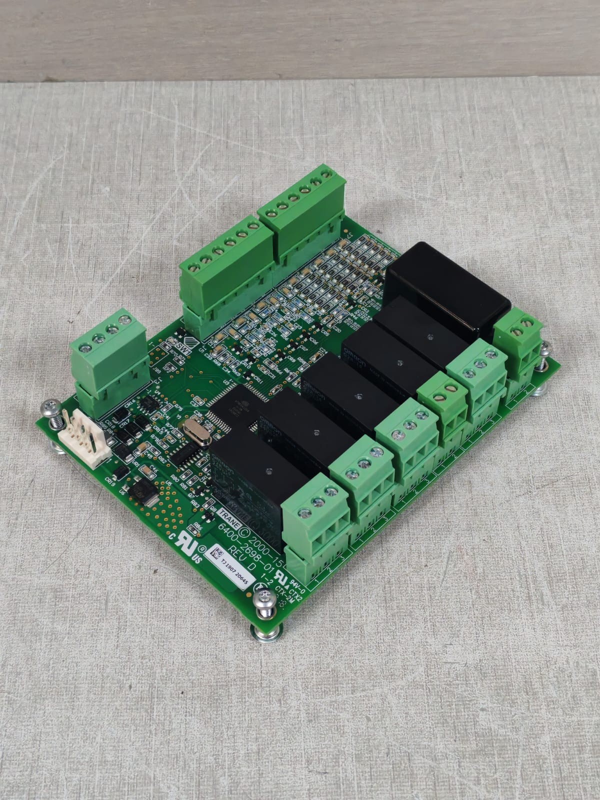 Trane 6400-2698-01 REV.D BRD04877KJ1907 REV.T TRANE 6400-2698-01 REV.D BRD04877KJ1907 REV.T CONTROL MODULE 3