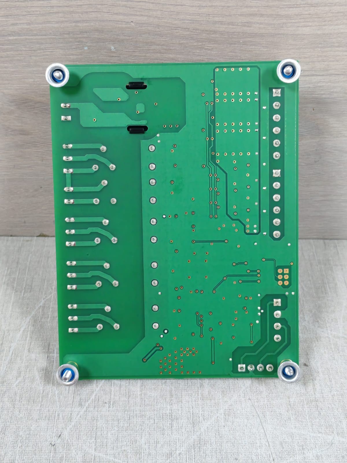 Trane 6400-2698-01 REV.D BRD04877KJ1907 REV.T TRANE 6400-2698-01 REV.D BRD04877KJ1907 REV.T CONTROL MODULE 9