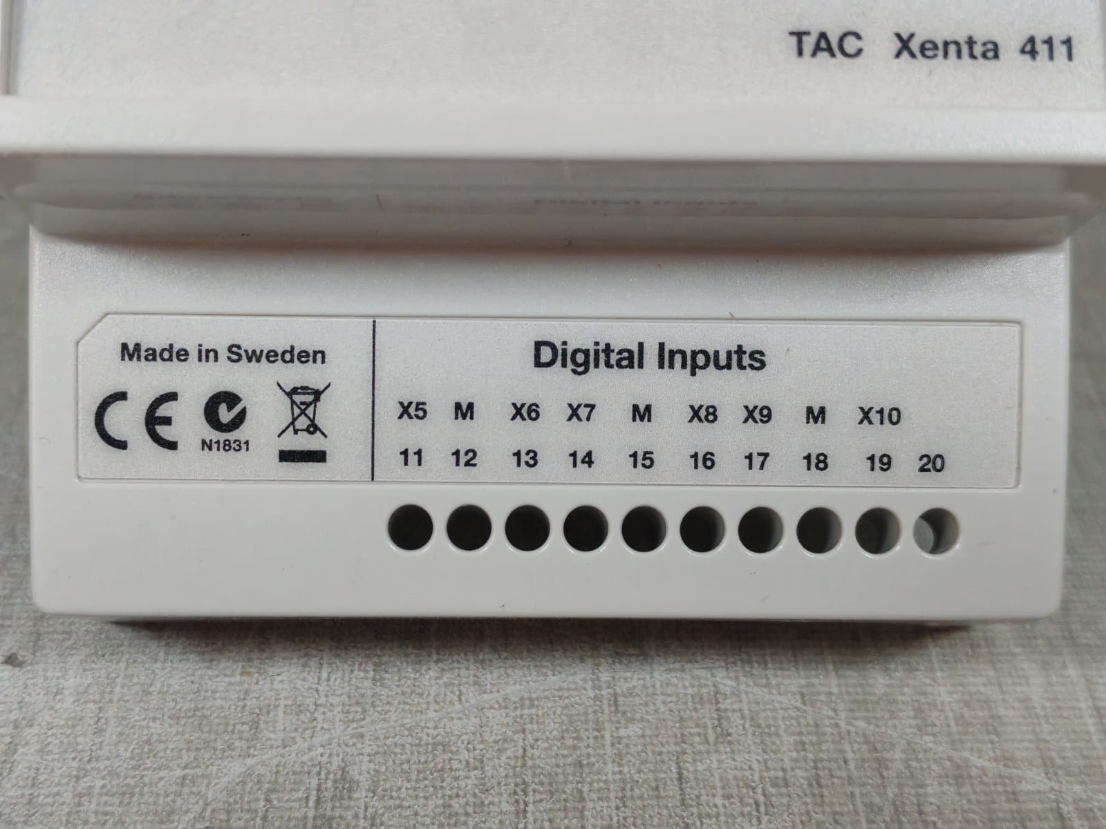 Schneider 0-073-0201-1 VER.1.05 SCHNEIDER TAC XENTA 411 0-073-0201-1 VER.1.05 DIGITAL INPUT MODULE 4