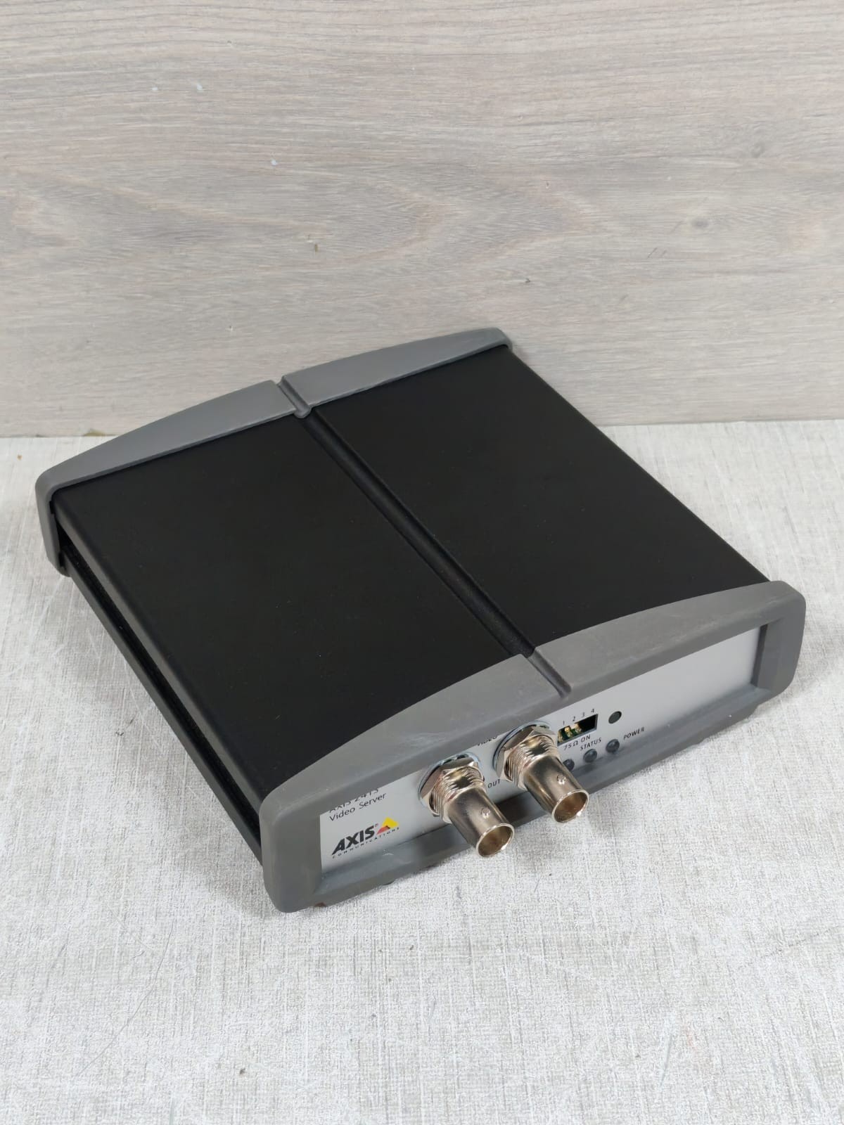 AXIS COMMUNICATIONS 0186-001-04 AXIS COMMUNICATIONS 241S P/N 0186-001-04 VIDEO SERVER 5