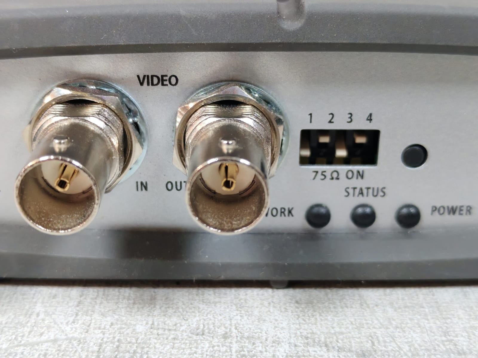 AXIS COMMUNICATIONS 0186-001-04 AXIS COMMUNICATIONS 241S P/N 0186-001-04 VIDEO SERVER 10