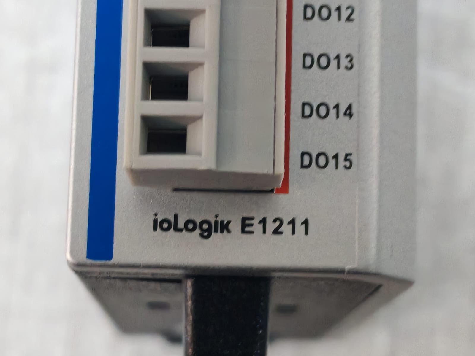 Moxa ioLogik E1211 V1.0 Moxa ioLogik E1211 V1.0 Ethernet Module 4