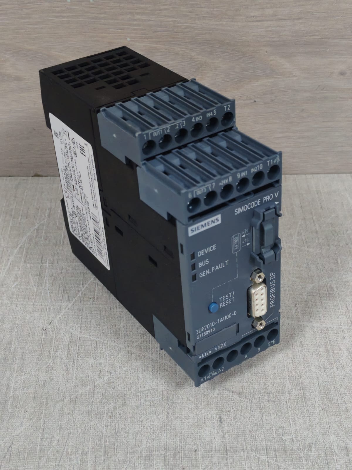 Siemens 3UF7010-1AU00-0 SIEMENS 3UF7010-1AU00-0 SIMOCODE PRO V 4