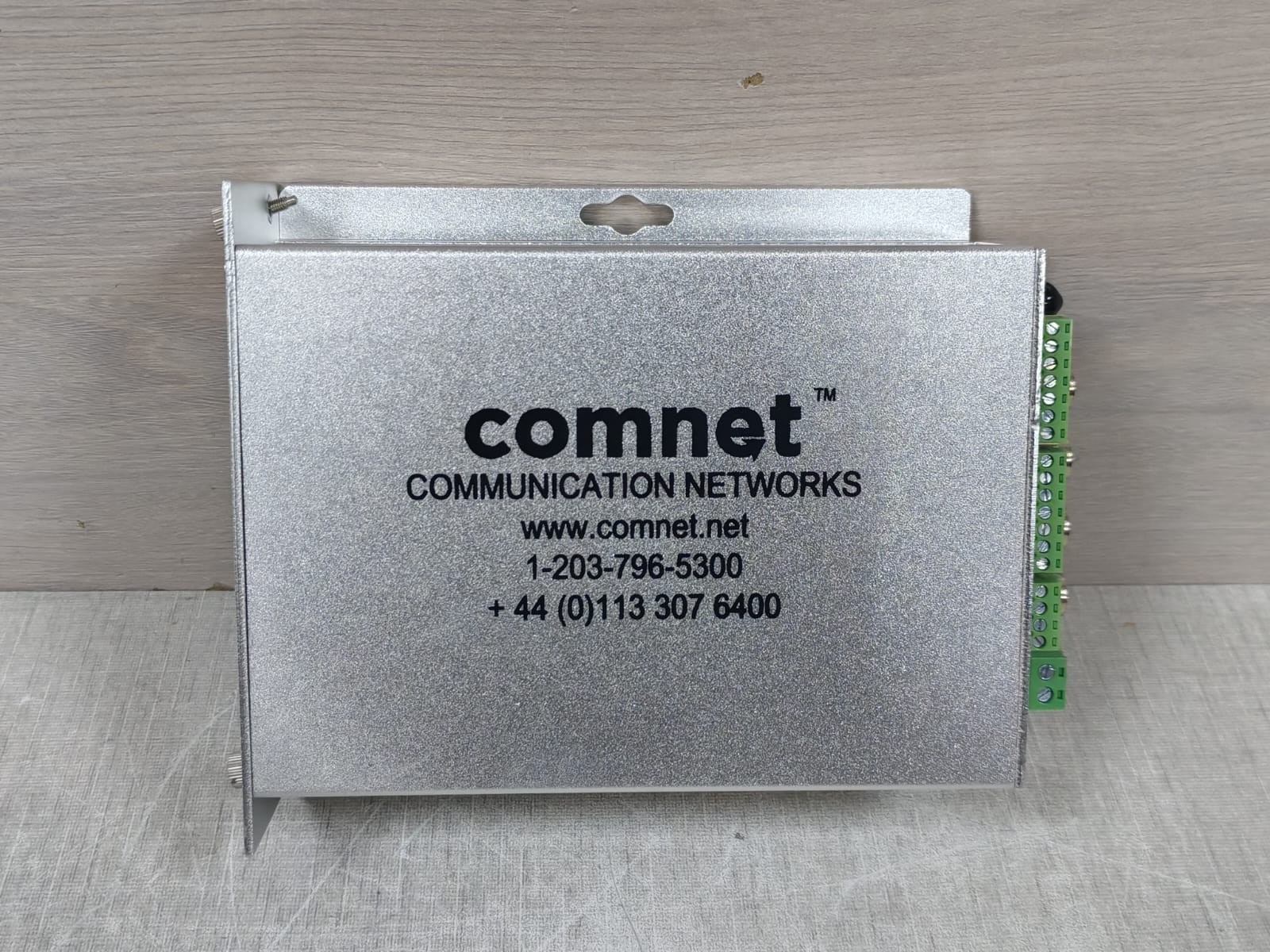 Comnet FVT412/FVT412M1 Comnet FVT412/FVT412M1 4-Channel Digital Video Transmitter 2