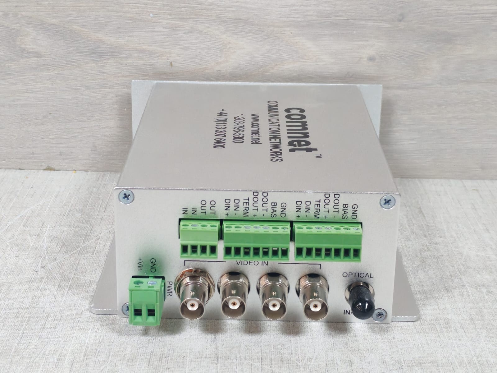 Comnet FVT412/FVT412M1 Comnet FVT412/FVT412M1 4-Channel Digital Video Transmitter 9