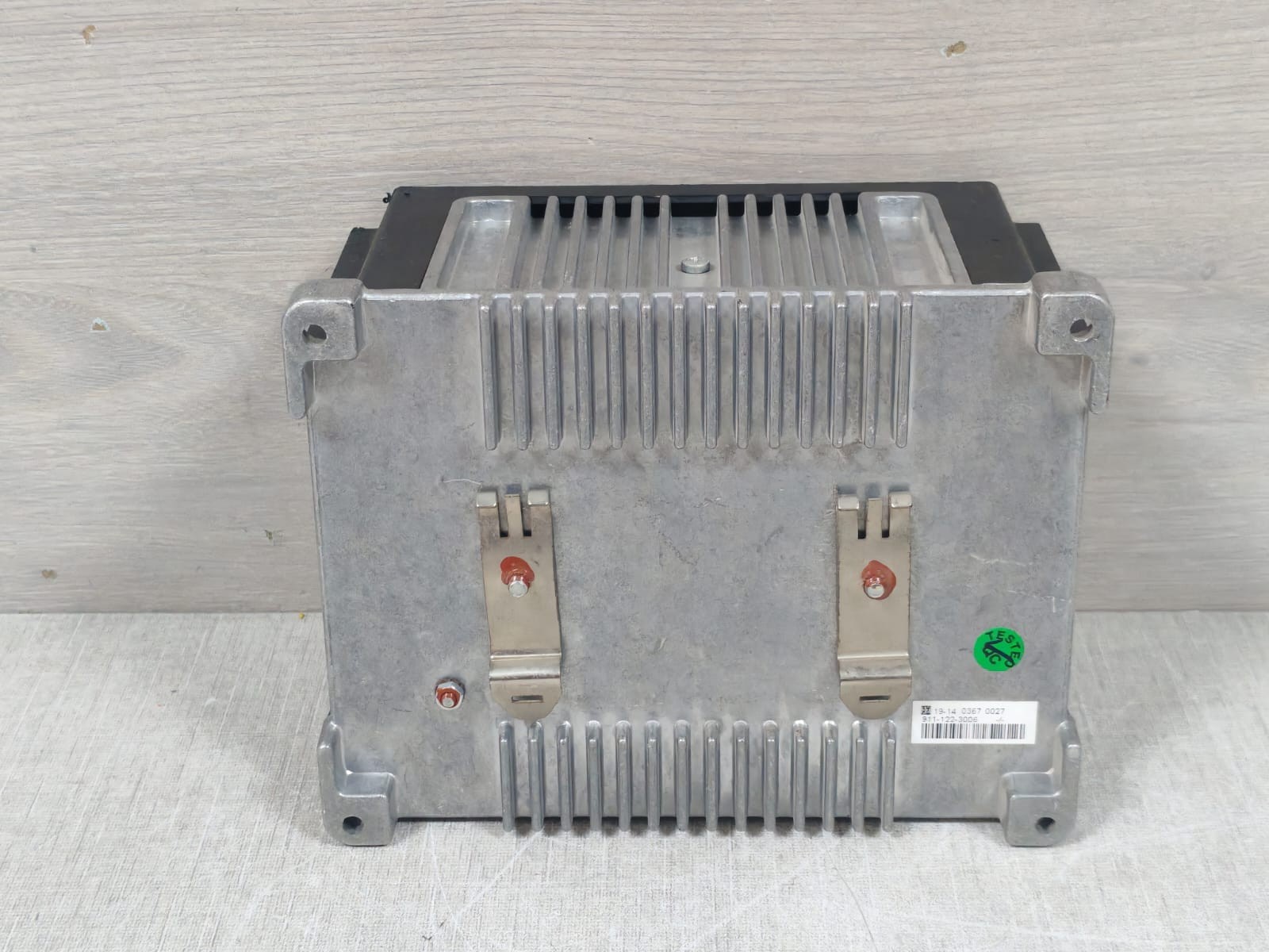 ENKO EBCH 1210 ENKO EBCH 1210 Battery Charger 1x230V AC/47..63Hz 9