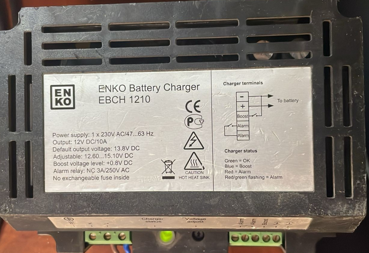 ENKO EBCH 1210 Battery Charger 1x230V AC/47..63Hz