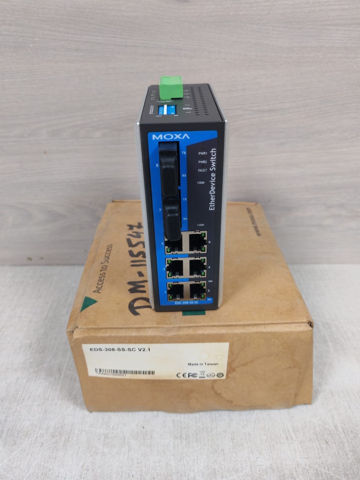 Moxa EDS-308-SS-SC MOXA EDS-308-SS-SC EtherDevice Switch Rev.2.1 2