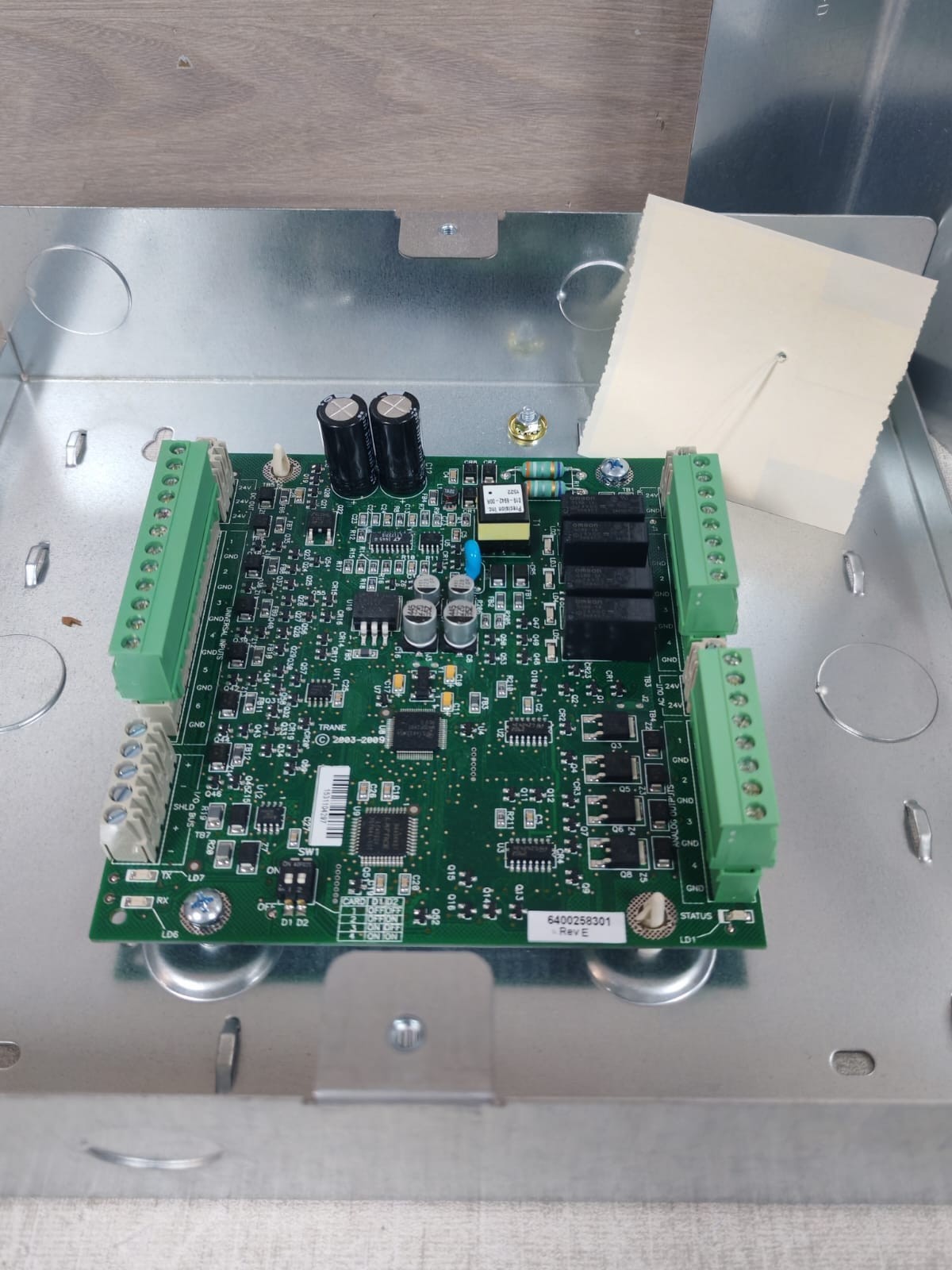 Trane 49500500 REV. 101 / 6400258301 REV. E TRANE 49500500 REV. 101 / 6400258301 REV. E Expansion Module 8