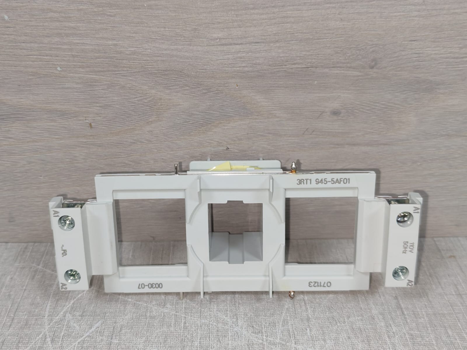 Siemens 3RT1945-5AF01 Siemens 3RT1945-5AF01 Coil For Contactor 9