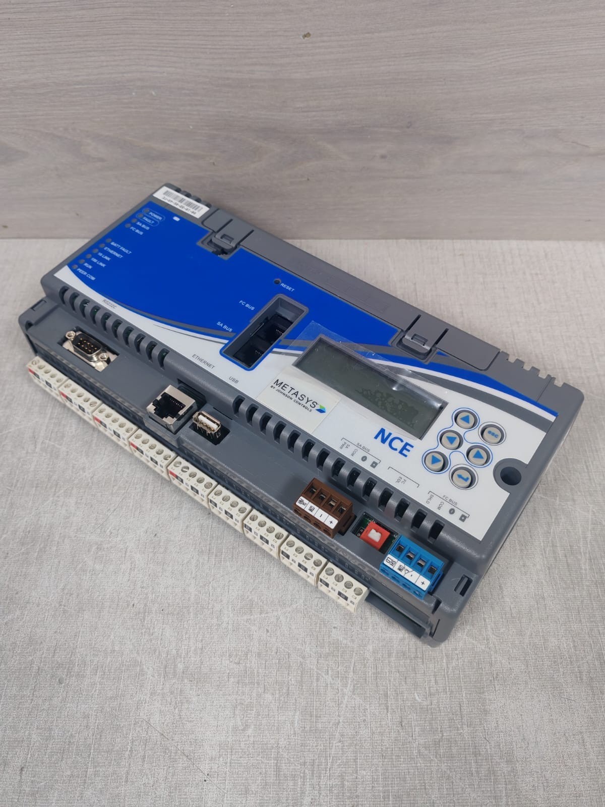 Johnson Controls NCE MS-NCE2566-0 JOHNSON CONTROLS NCE MS-NCE2566-0 METASYS NETWORK CONTROL ENGINE-W/ FILTHY BOX 7