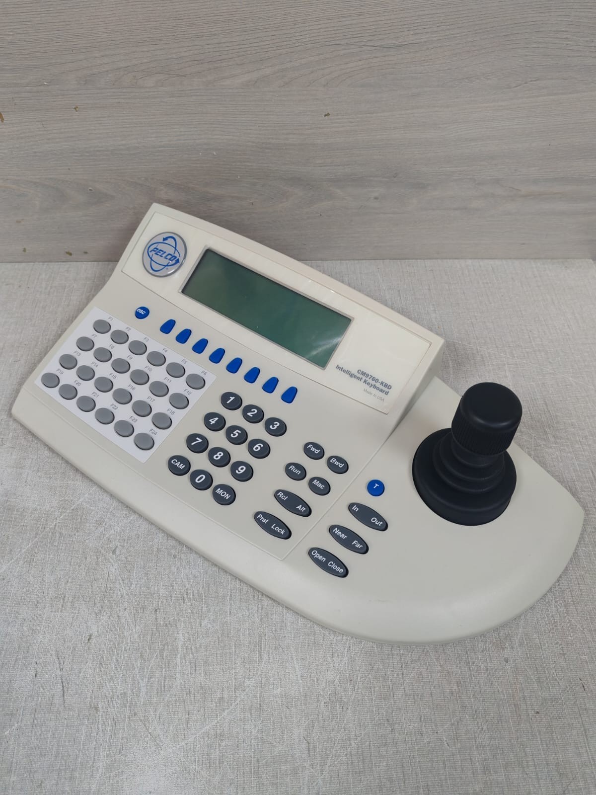 PELCO BY SCHNEIDER ELECTRIC CM9760-KBD-UK REV.A5 PELCO BY SCHNEIDER ELECTRIC CM9760-KBD-UK REV.A5 INTELLIGENT KEYBOARD 7
