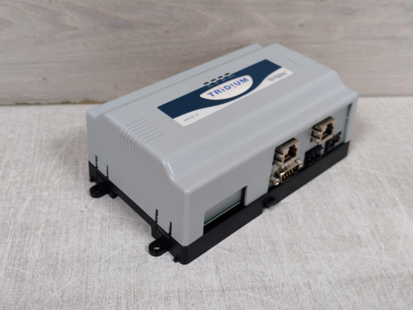 TRIDIUM Powered by Niagara J2EPCS TRIDIUM Powered by Niagara JACE-2 Controller J2EPCS 10