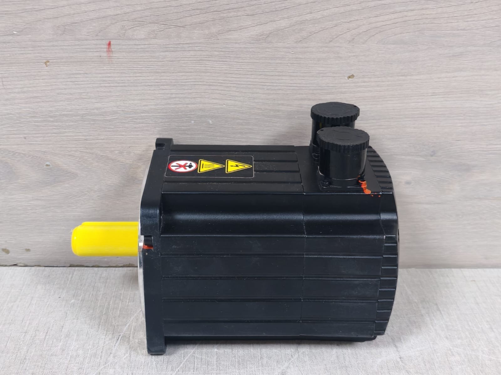 MOOG G4L10_UL_N MOOG G404-539A Servo Motor G4L10_UL_N,No Brake 5