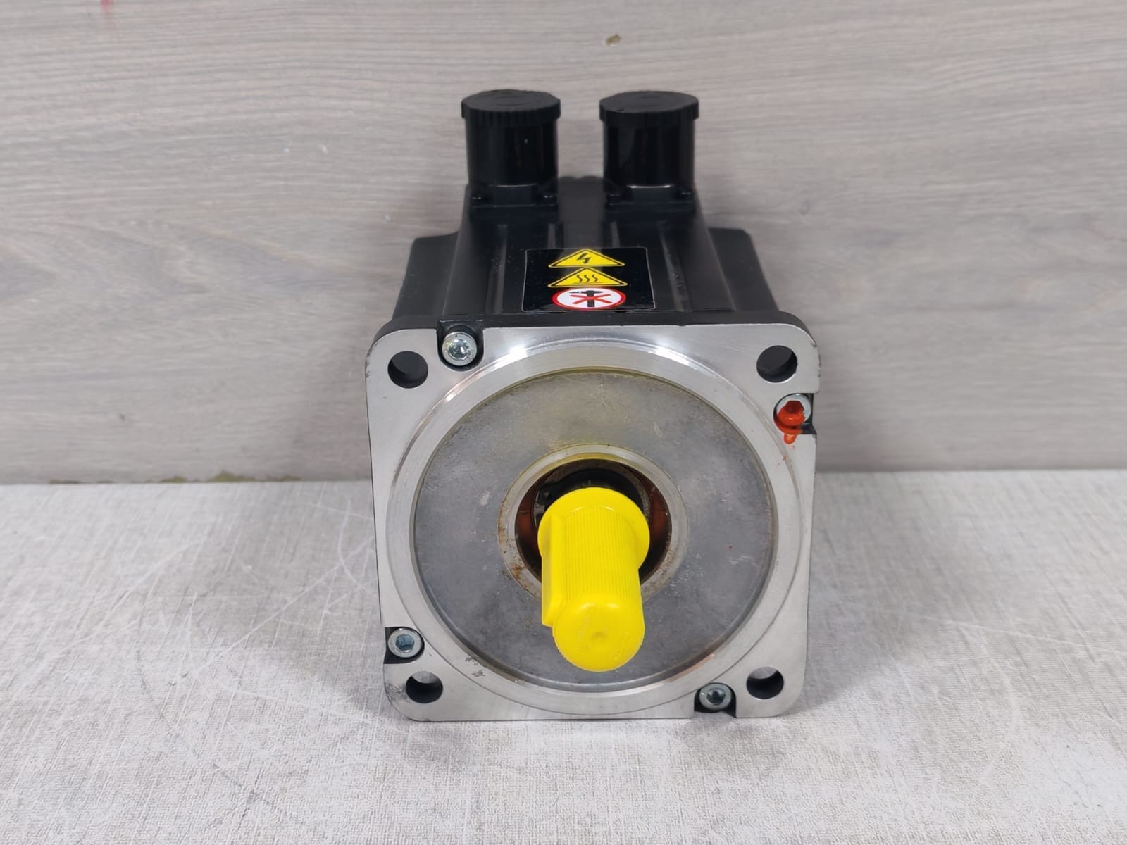 MOOG G4L10_UL_N MOOG G404-539A Servo Motor G4L10_UL_N,No Brake 7