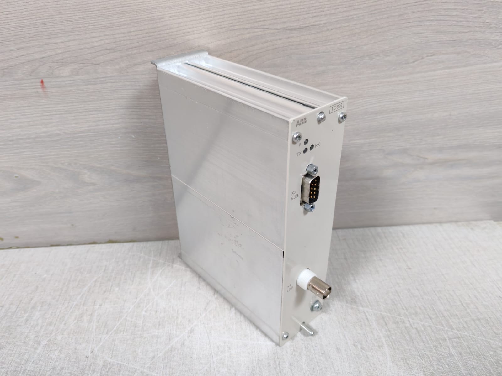 ABB 3BSE002224R1 ABB TC625 Coaxial Modem 3BSE002224R1 8
