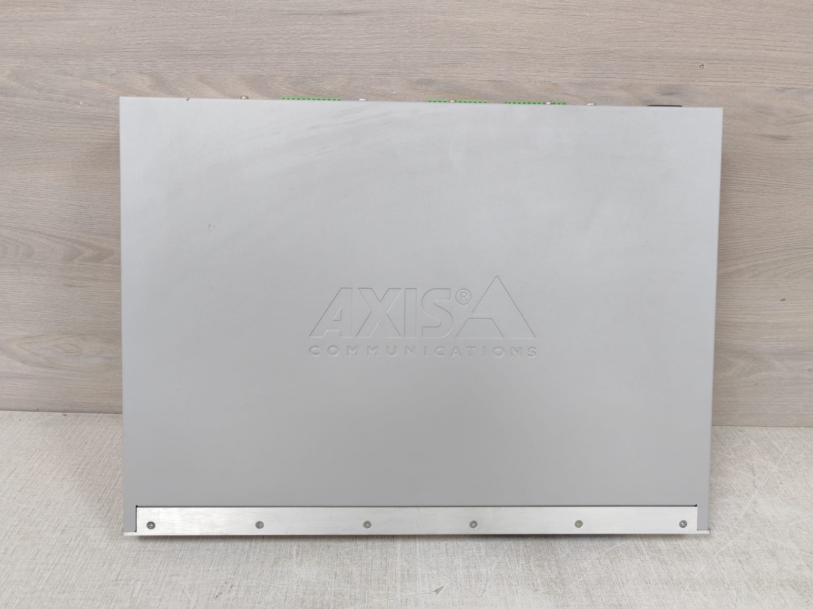 Axis 0267-001-05 AXIS 291 1U Video Rack 0267-001-05 100-240VAC,50-60Hz,1.9A 8