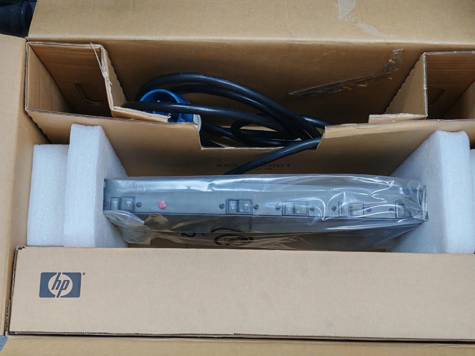 HEWLETT-PARKARD EO4502 228481-003 HEWLETT-PARKARD EO4502 228481-003 MODULAR PDU CONTROL UNIT- NEW W/O ORIG.BOX 7