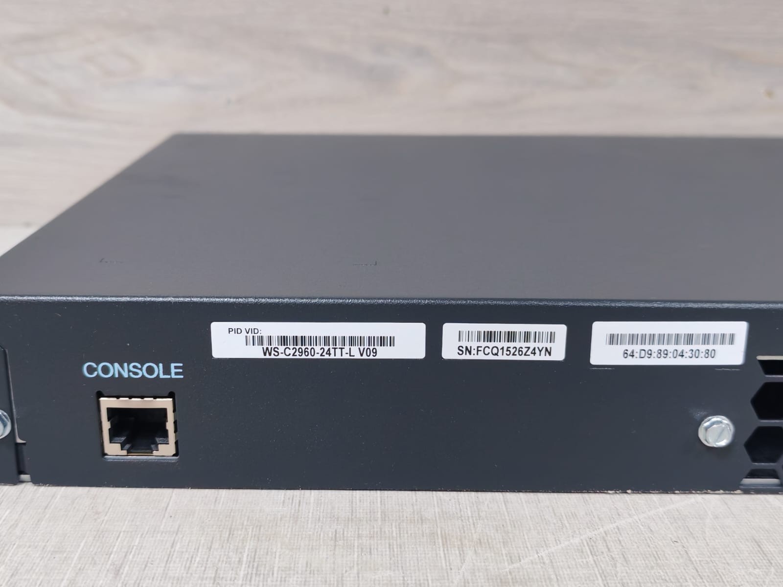 Cisco WS-C2960-24TT-L Cisco WS-C2960-24TT-L Catalyst 2960 Series 24-Port Ethernet Switch 6