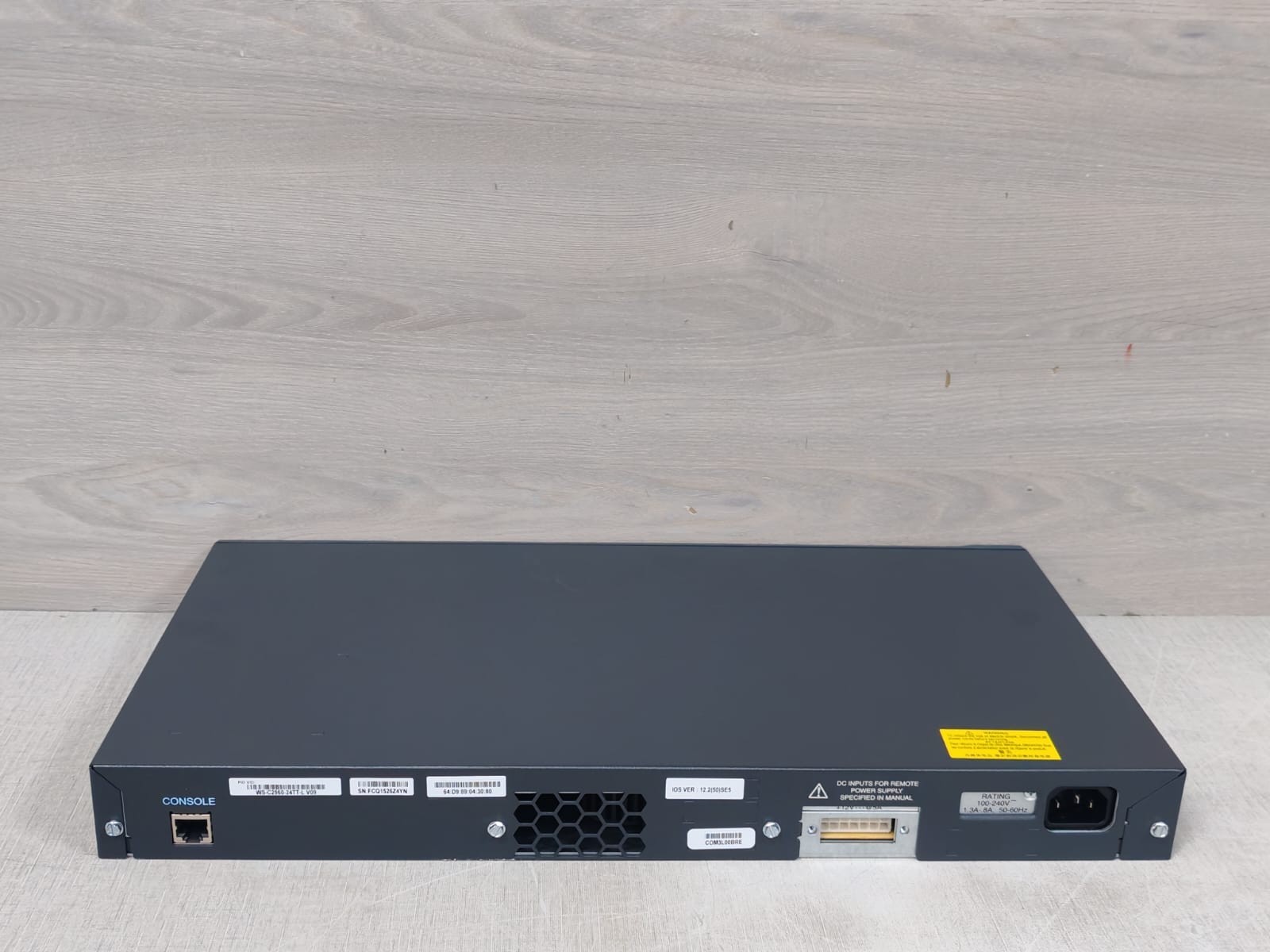 Cisco WS-C2960-24TT-L Cisco WS-C2960-24TT-L Catalyst 2960 Series 24-Port Ethernet Switch 8