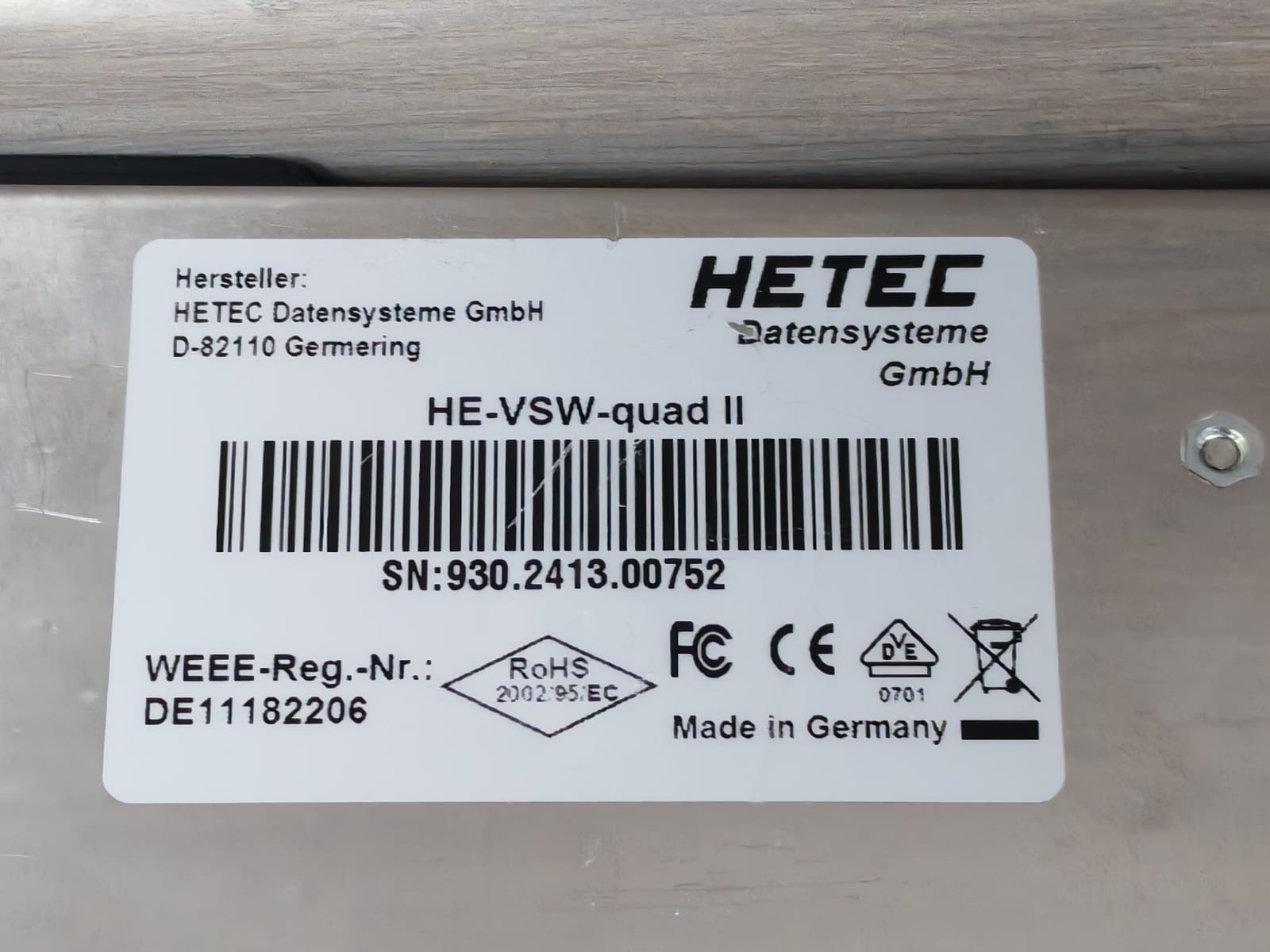 HETEC HE-VSW-QUAD II HETEC HE-VSW-QUAD II Quad Multiviewer and KVM Switch 9