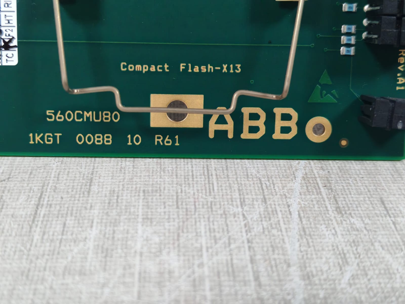 ABB 1KGT008800R0002/ 1KGT008810R61 ABB 560CMU80 1KGT008800R0002/ 1KGT008810R61 COMMUNICATION UNIT 7