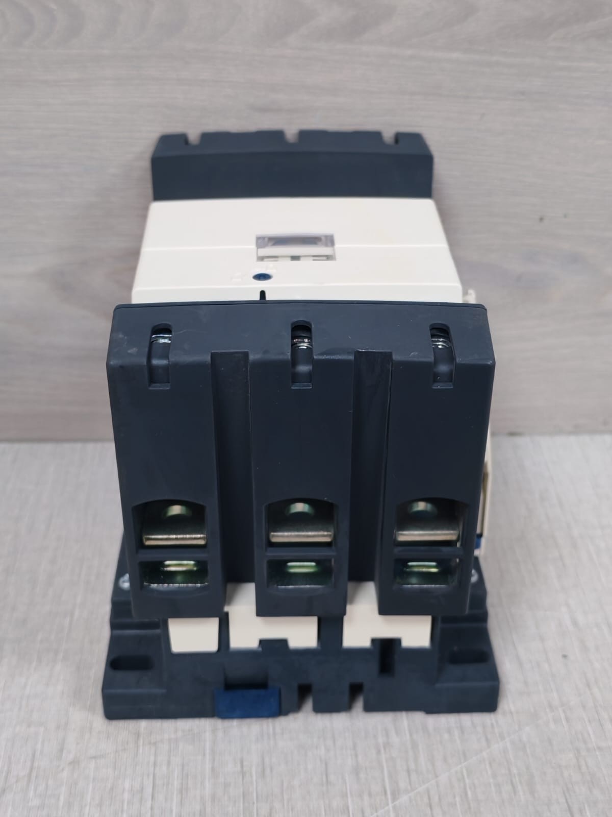 Schneider Electric LC1D115 Schneider Electric LC1D115 Contactor 8
