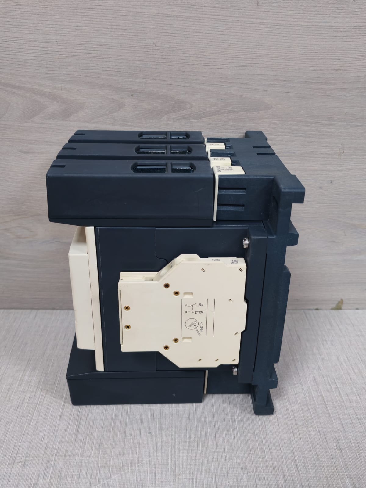 Schneider Electric LC1D115/LC1D115F7 Schneider Electric LC1D115/LC1D115F7 Contactor 8